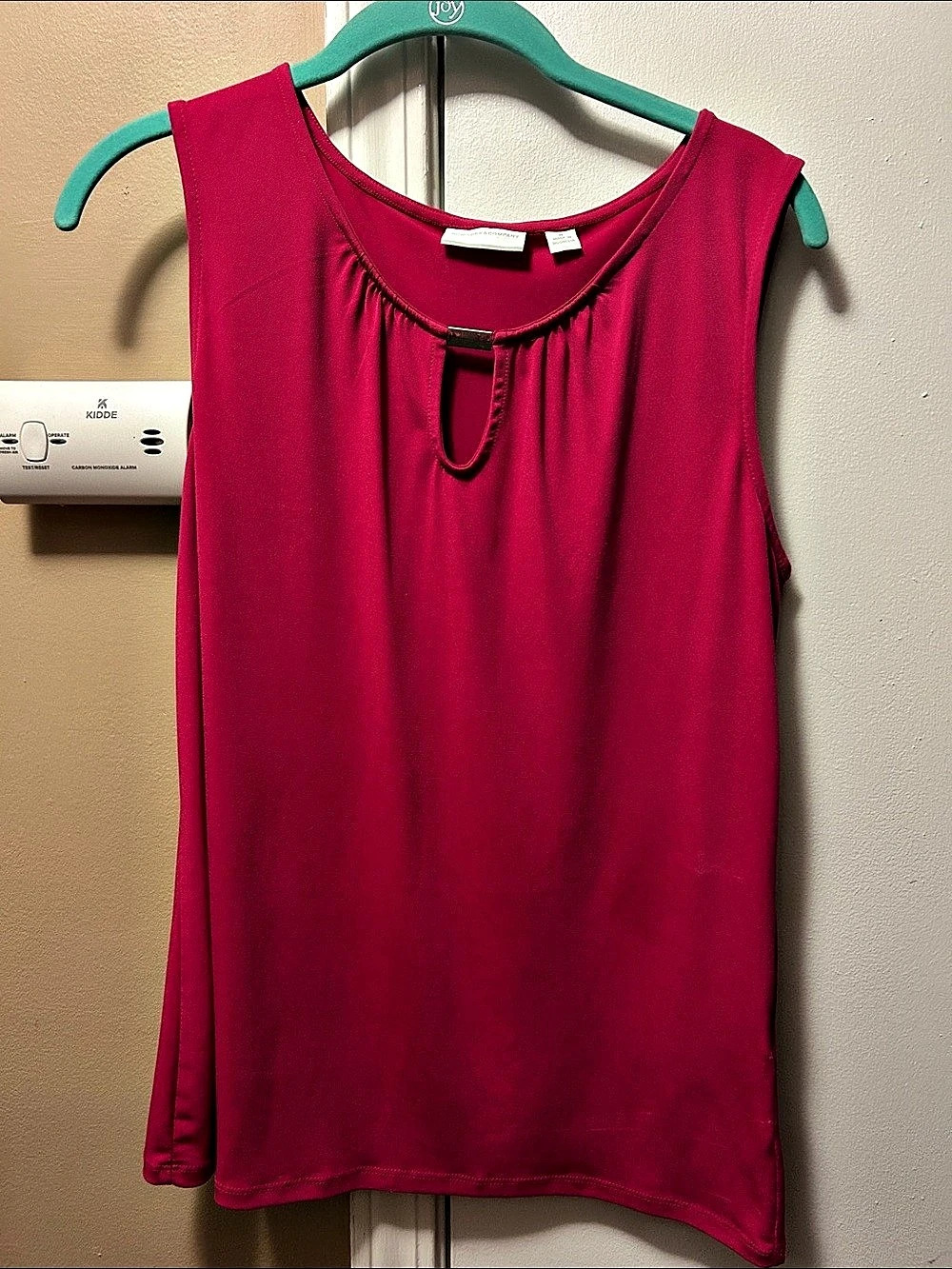 New York & Company Sleeveless Top in Cranberry with granite hardware Size Medium